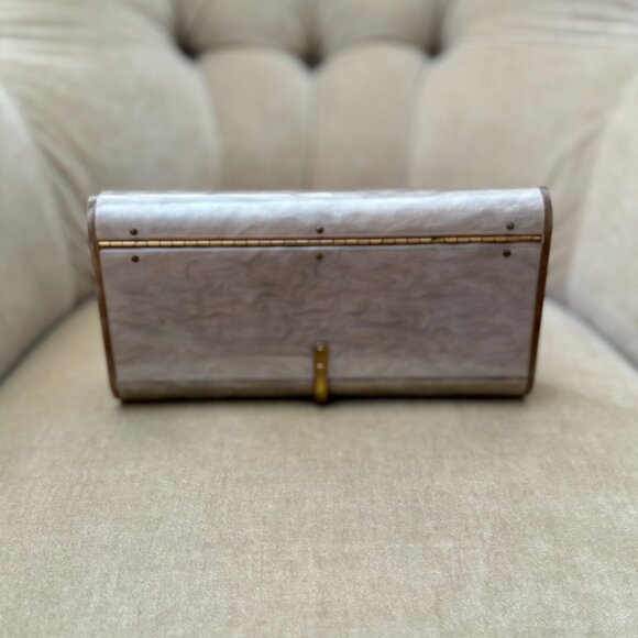 VTG Auth.WILARDY Iconic LUCITE Mother of Pearl Circa 1950's Clutch Bag - Picture 1 of 6